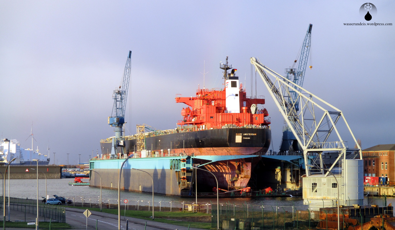 2017-11-11_Glory_Amsterdam_Bremerhaven01