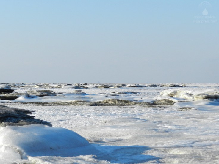 Treibeis und Eisschollen auf der Nordsee.