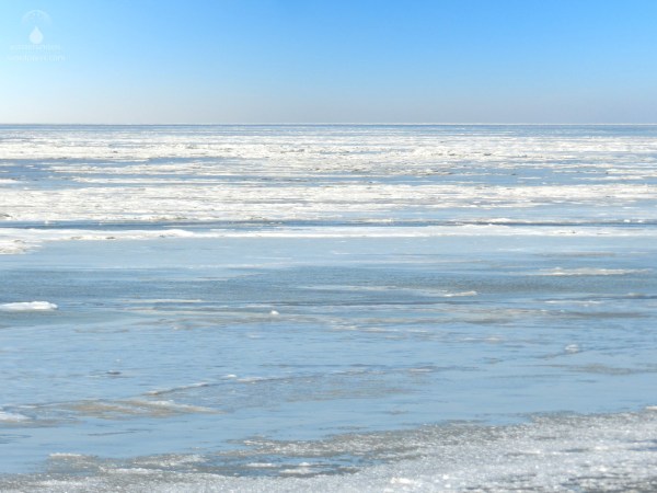 Packeis auf dem Wattenmeer der Norsee bei Wremen.