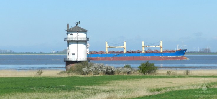 #Leuchtturm Balje Schiff