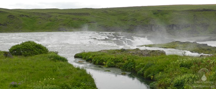 Blick auf den Wasserfall Urridafoss.