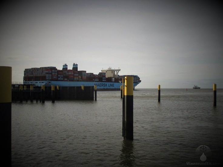Frachter Containerhafen Bremerhaven