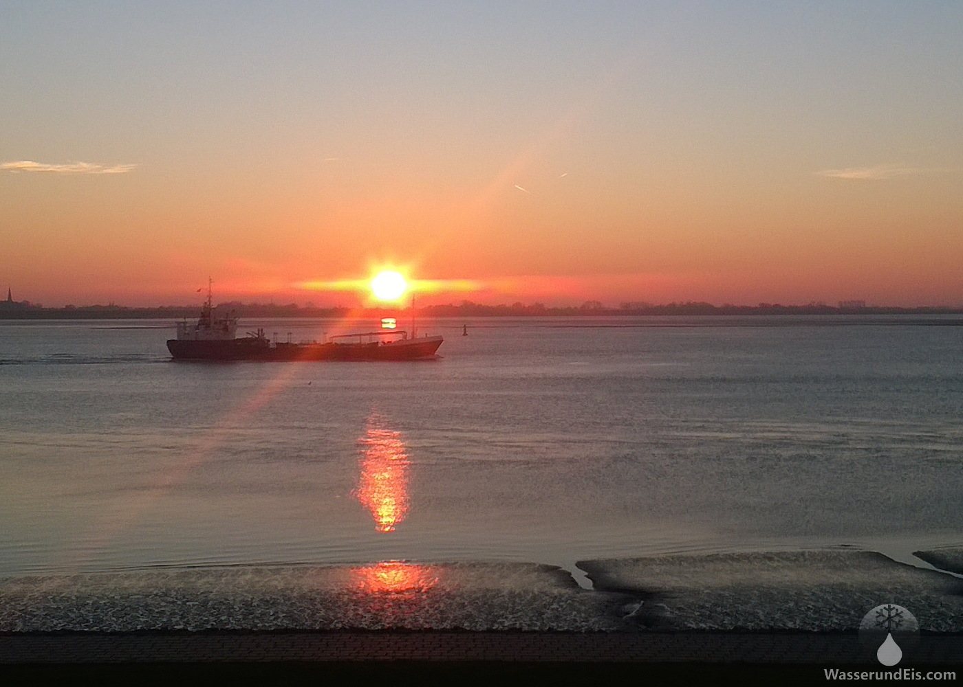 Sonnenuntergang Weser Bremerhaven