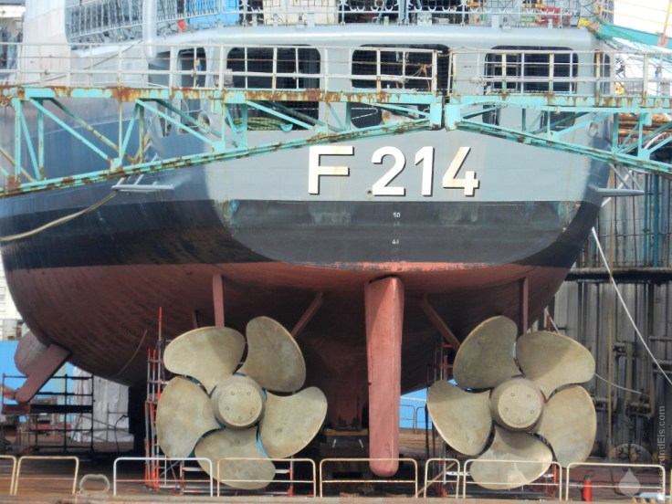 Schrauben Fregatte Lübeck