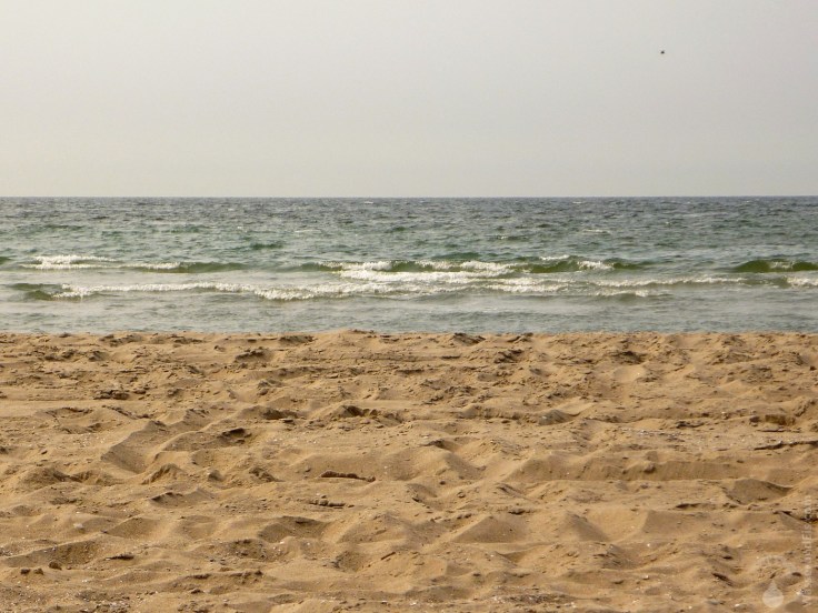 Sandstrand von Monster