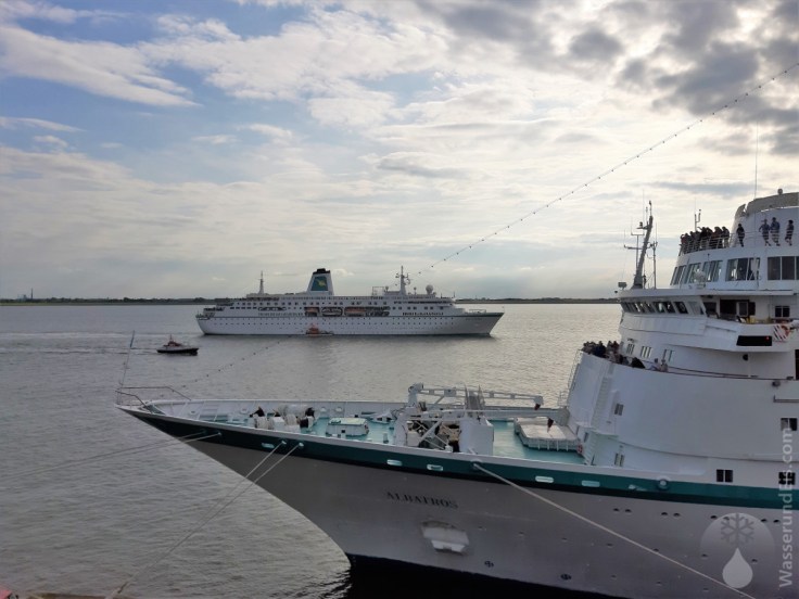 #MS Deutschland Phoenix Reisen Bremerhaven