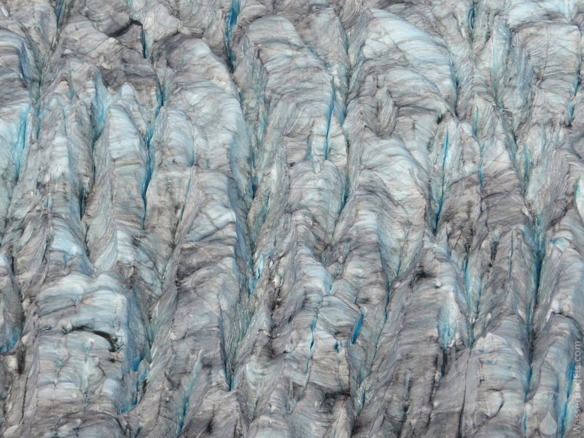 Gletscherspalten auf dem Großen Aletschgletscher.