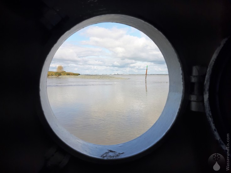 #Elbfähre Wischhafen Bullauge